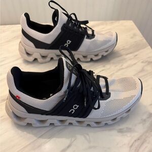 EUC On Cloudswift Women’s Running Shoes